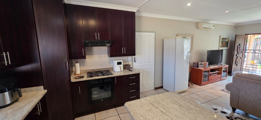 3 Bedroom Property for Sale in Grimbeeck Park North West